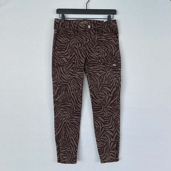 NWT WHBM Mid rise Zebra Skinny Crop Jeans Size 2 - Picture 15 of 16